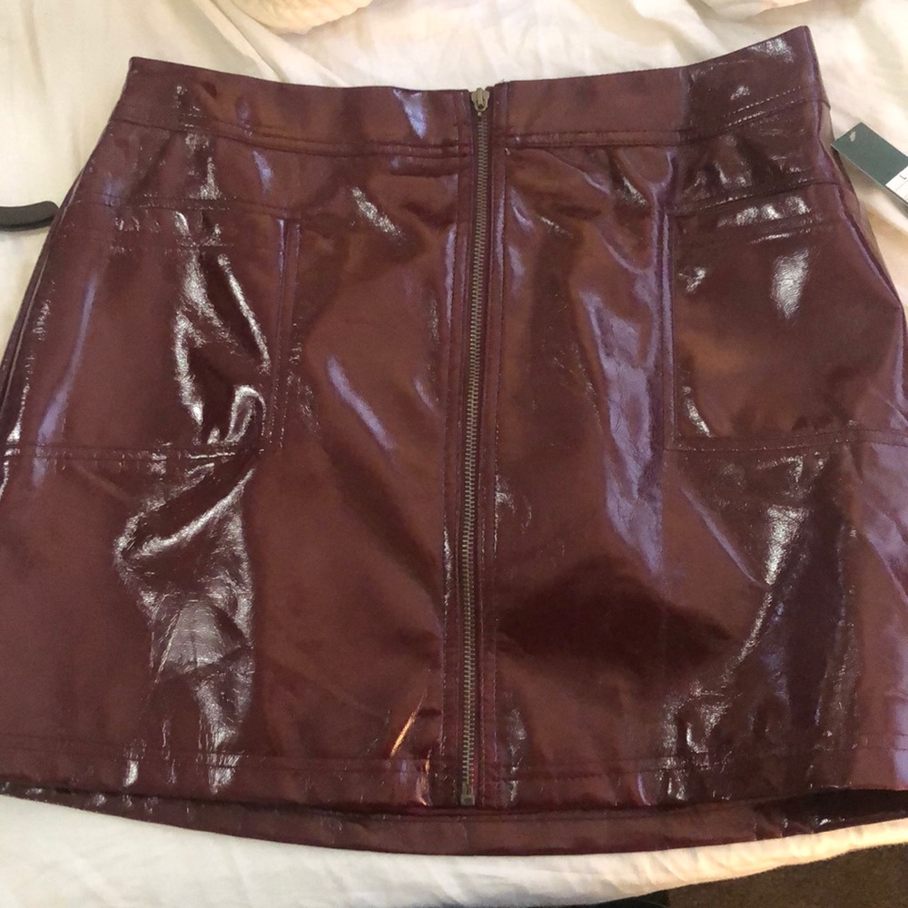 Skirt - Picture 2 of 2
